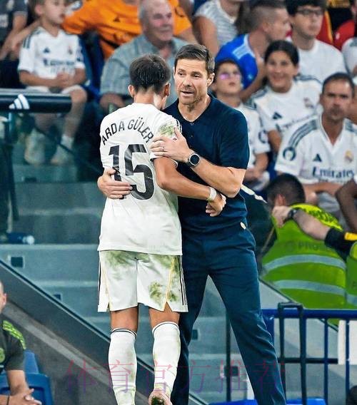 罗马诺:皇马热刺正在协商贝尔转会的最后细节 罗马诺:皇马热刺正在协商贝尔转会的最后细节